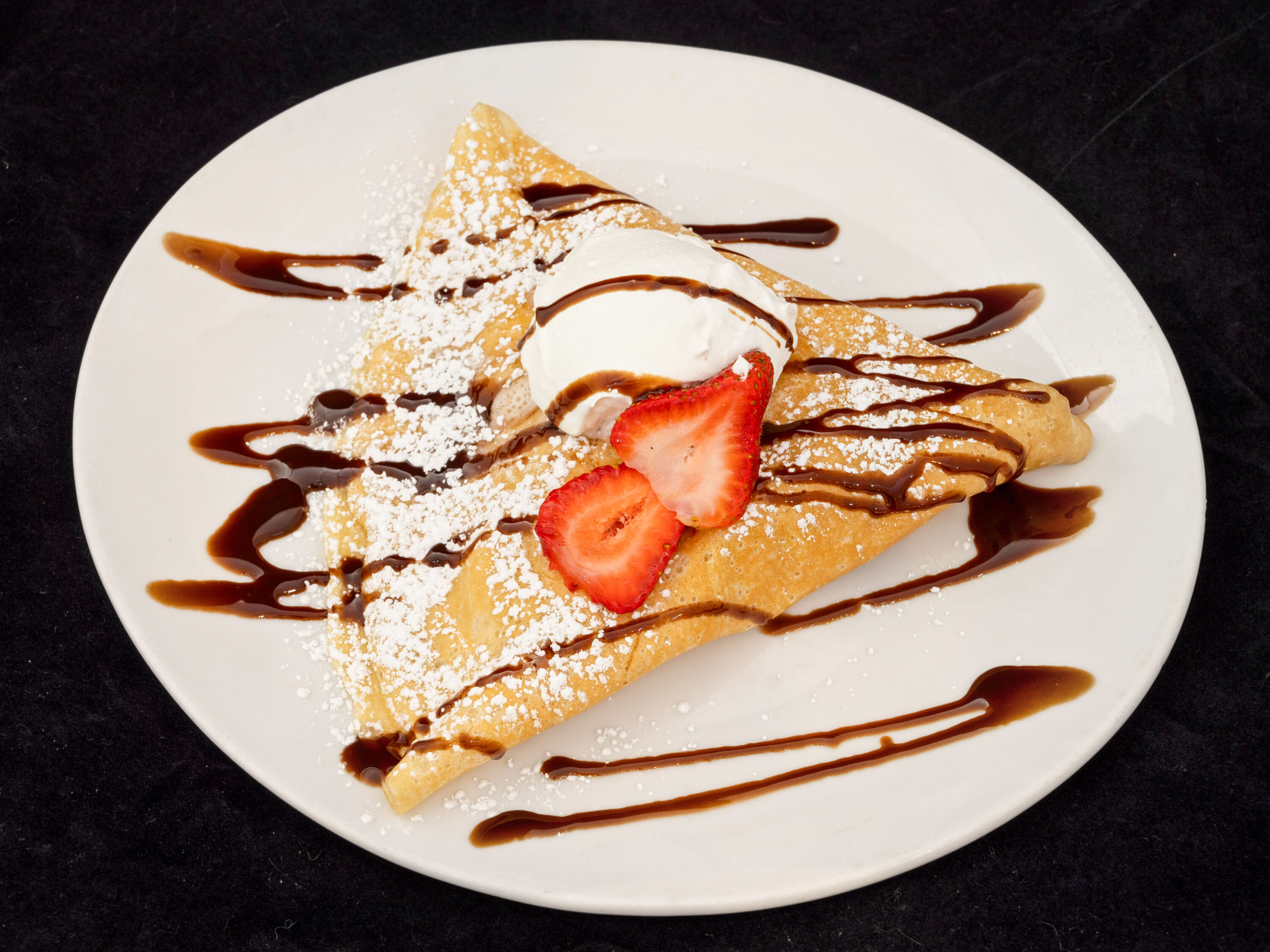 Order Strawberry Nutella Crepe food online from Crepes Du Nord store, Bridgewater Township on bringmethat.com