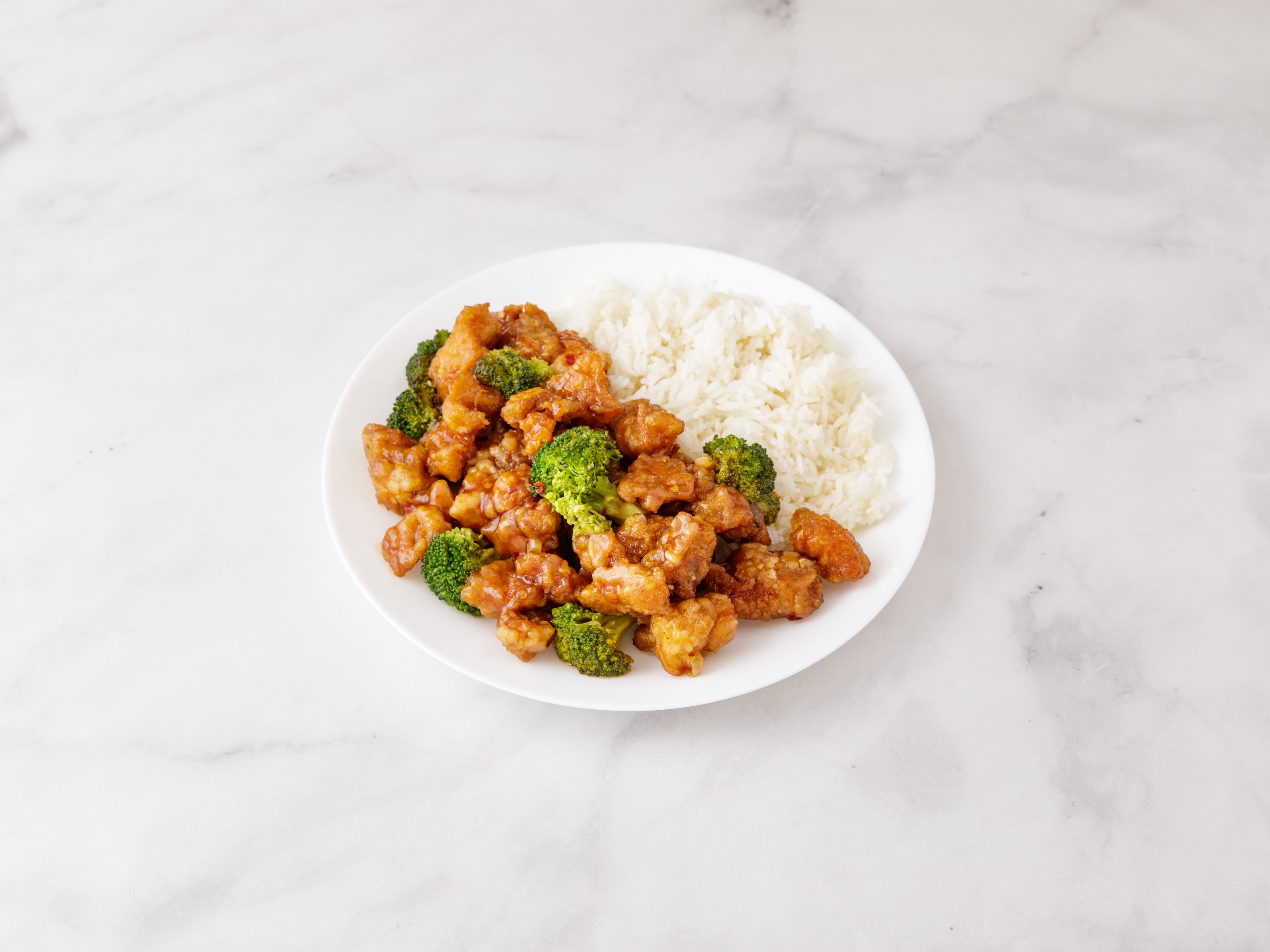Order H5. General Tso's Chicken food online from Jade Lee Kitchen store, Ridgefield Park on bringmethat.com
