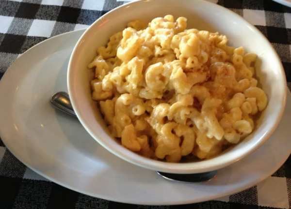 Order Mac and Cheese food online from Windy City Pizza store, San Mateo on bringmethat.com