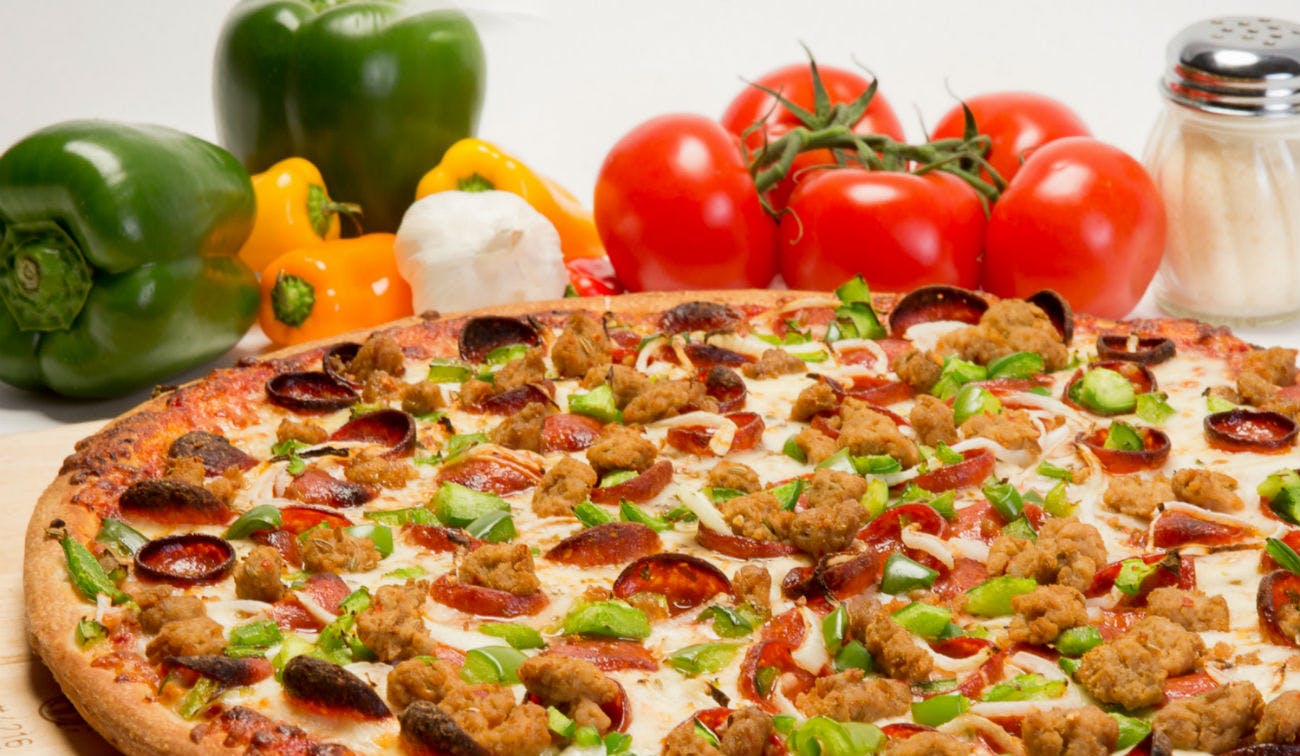 Order House Combo Pizza - Small (6 Slices) food online from John's Pizza & Subs store, Getzville on bringmethat.com
