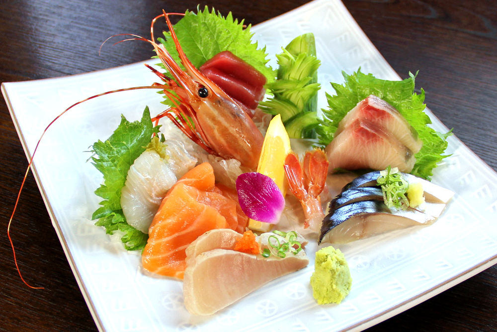Order Sashimi Plate Premium food online from Bishamon Japanese Restaurant & Karaoke Lounge store, Covina on bringmethat.com