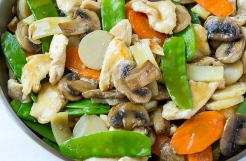 Order 47. Moo Goo Gai Pan food online from Chef Ming store, Beverly Hills on bringmethat.com
