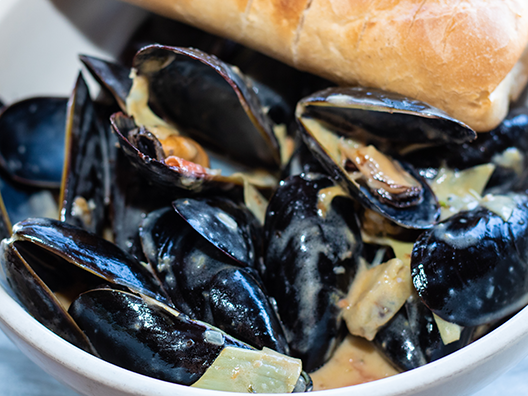 Order Traditional Mussels food online from Rockfish Seafood Grill store, Houston on bringmethat.com