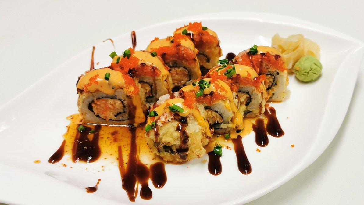 Order King Crab Crunch Roll food online from Ginza Japanese Cuisine store, Wethersfield on bringmethat.com
