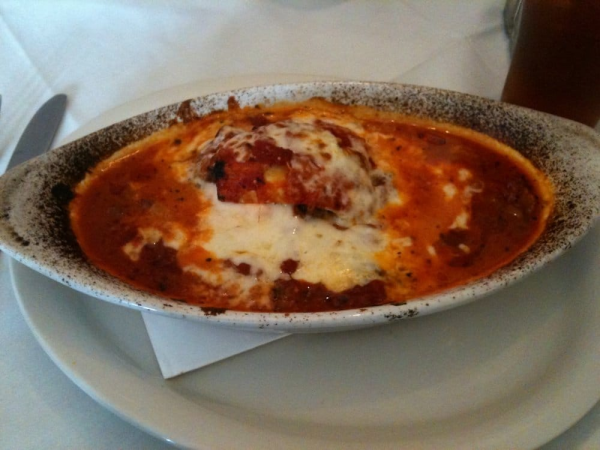 Order Cheese Lasagna food online from Fratelli's Pizza store, North Hills on bringmethat.com