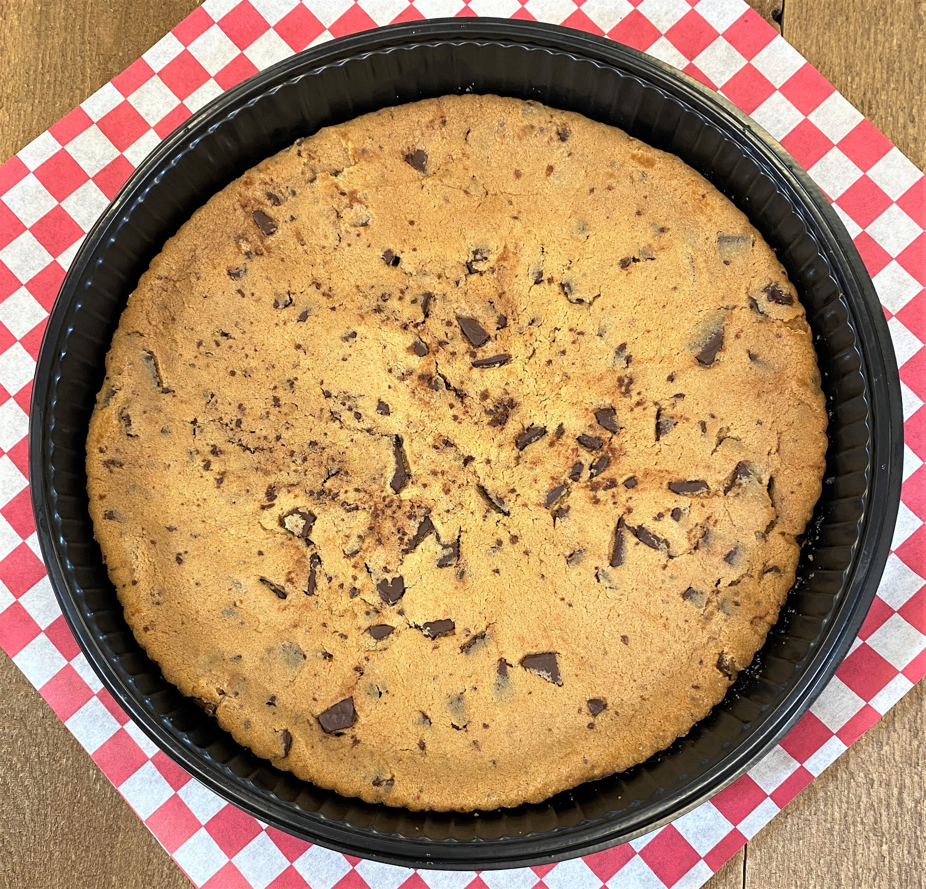 Order Chocolate Chip Cookie - 9'' food online from Jim's Razorback Pizza store, Springdale on bringmethat.com