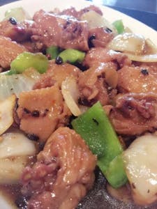 Order 57. Chicken with Black Bean Sauce 香辣豆豉鸡 food online from Jade Garden store, Lawrence on bringmethat.com