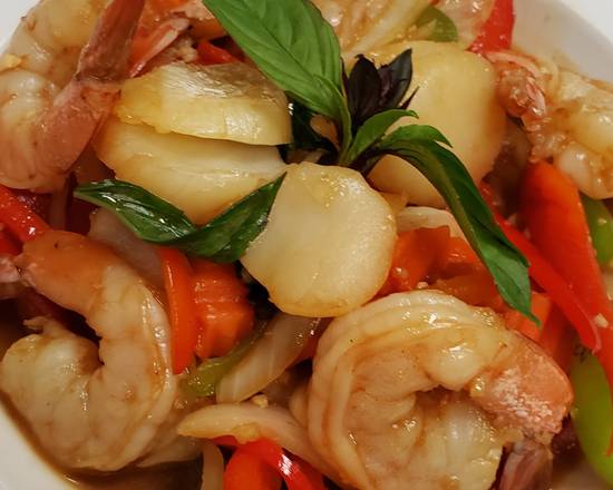 Order Spicy Scallops and Shrimp food online from Thai Dishes on Broadway store, Santa Monica on bringmethat.com