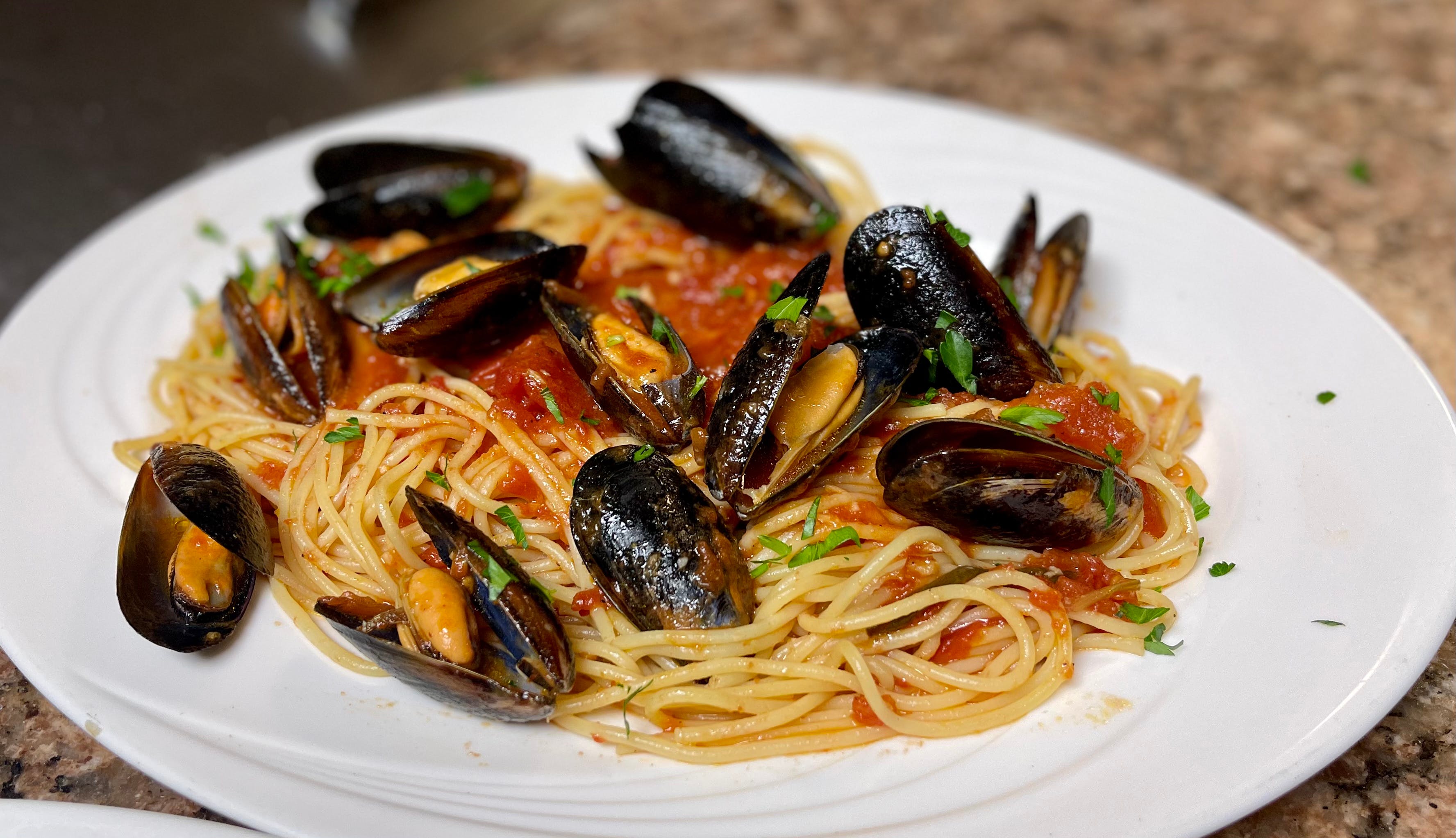 Order Linguine with Mussels - Pasta food online from Sal's Pizza store, Wildwood Crest on bringmethat.com