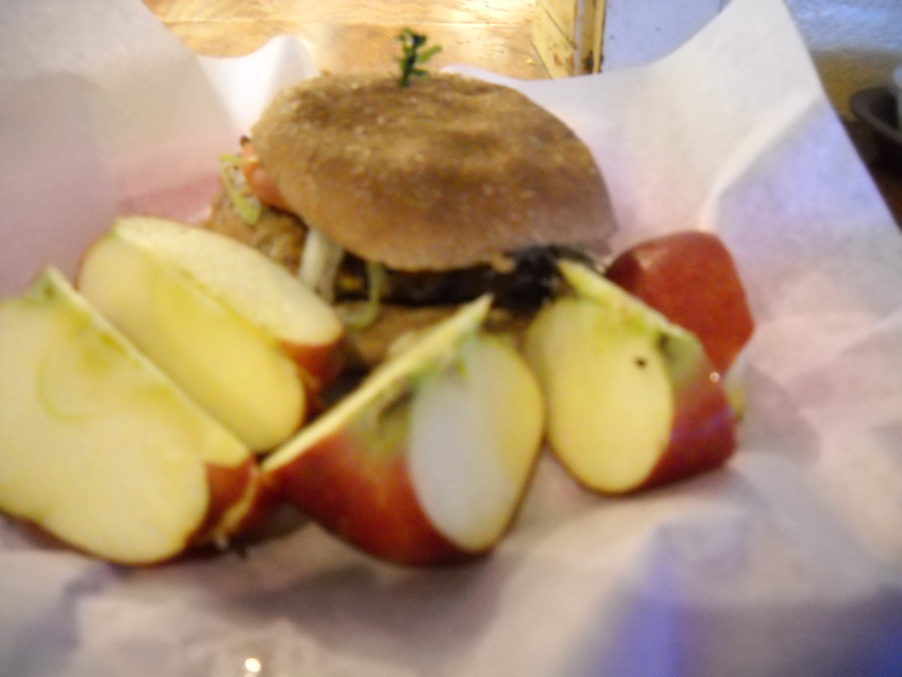 Order L7. Lite Burger w/t Fries or Chips or apple slices food online from Melvyn store, Monroe on bringmethat.com
