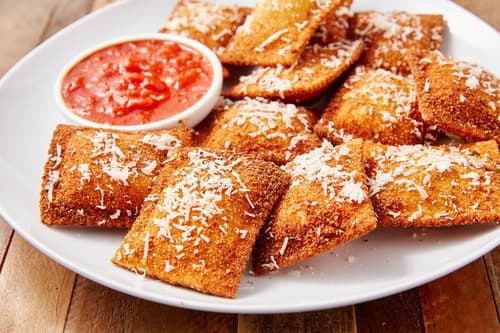 Order Toasted Ravioli food online from Cecil Whittaker Pizzeria store, Ballwin on bringmethat.com