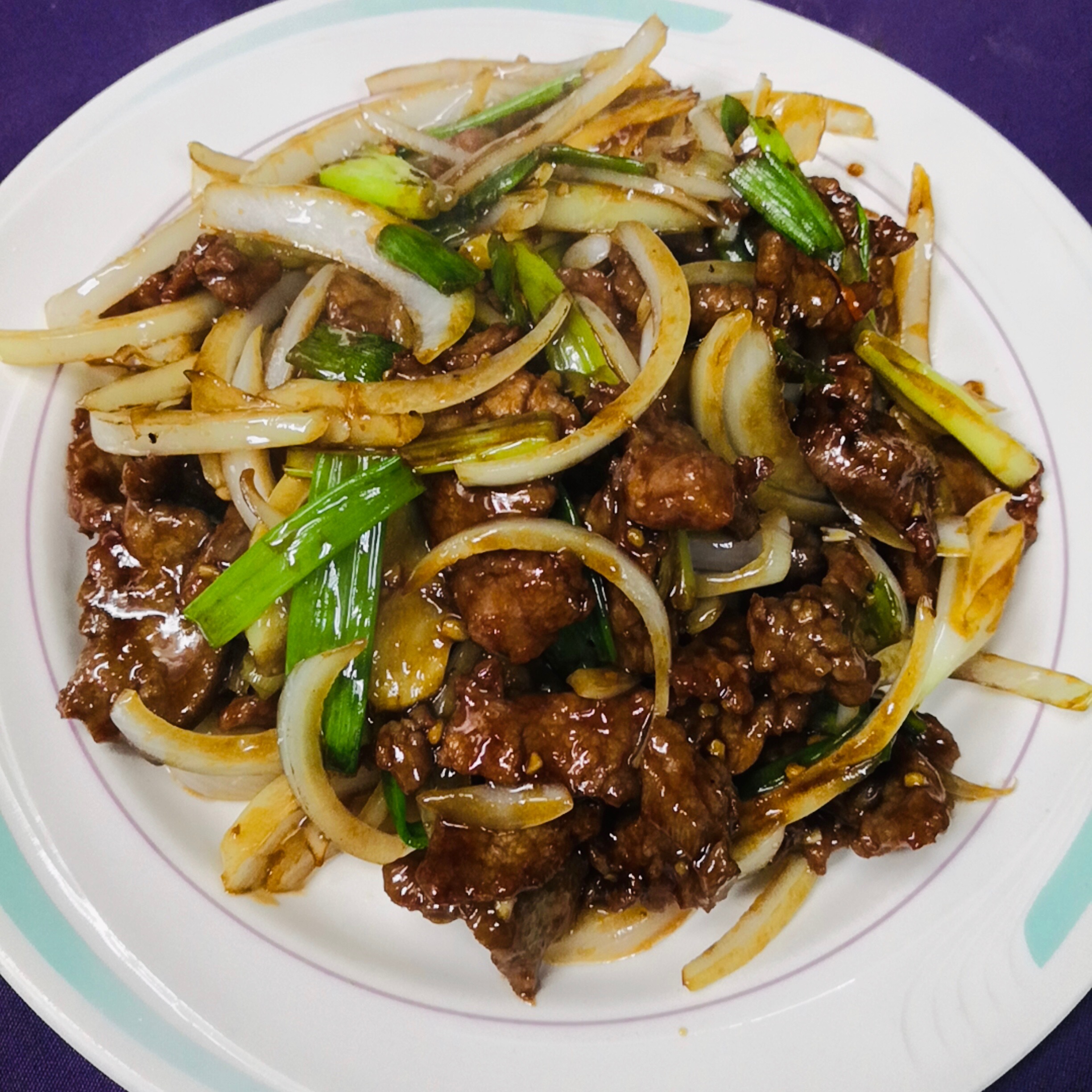 Order 薑 葱 牛 肉 / Ginger Scallion Beef food online from Chao Zhou Restaurant store, Madison Heights on bringmethat.com