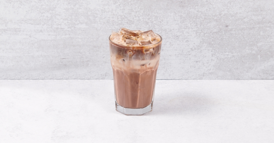 Order Iced Nutella Latte (already pre made with whole milk) food online from La Creme Cafe store, Los Angeles on bringmethat.com