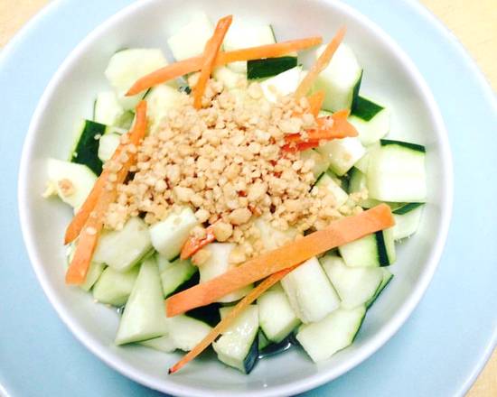 Order 7.Cucumber Salad food online from Sakura Sushi & Thai Cuisine store, New York on bringmethat.com