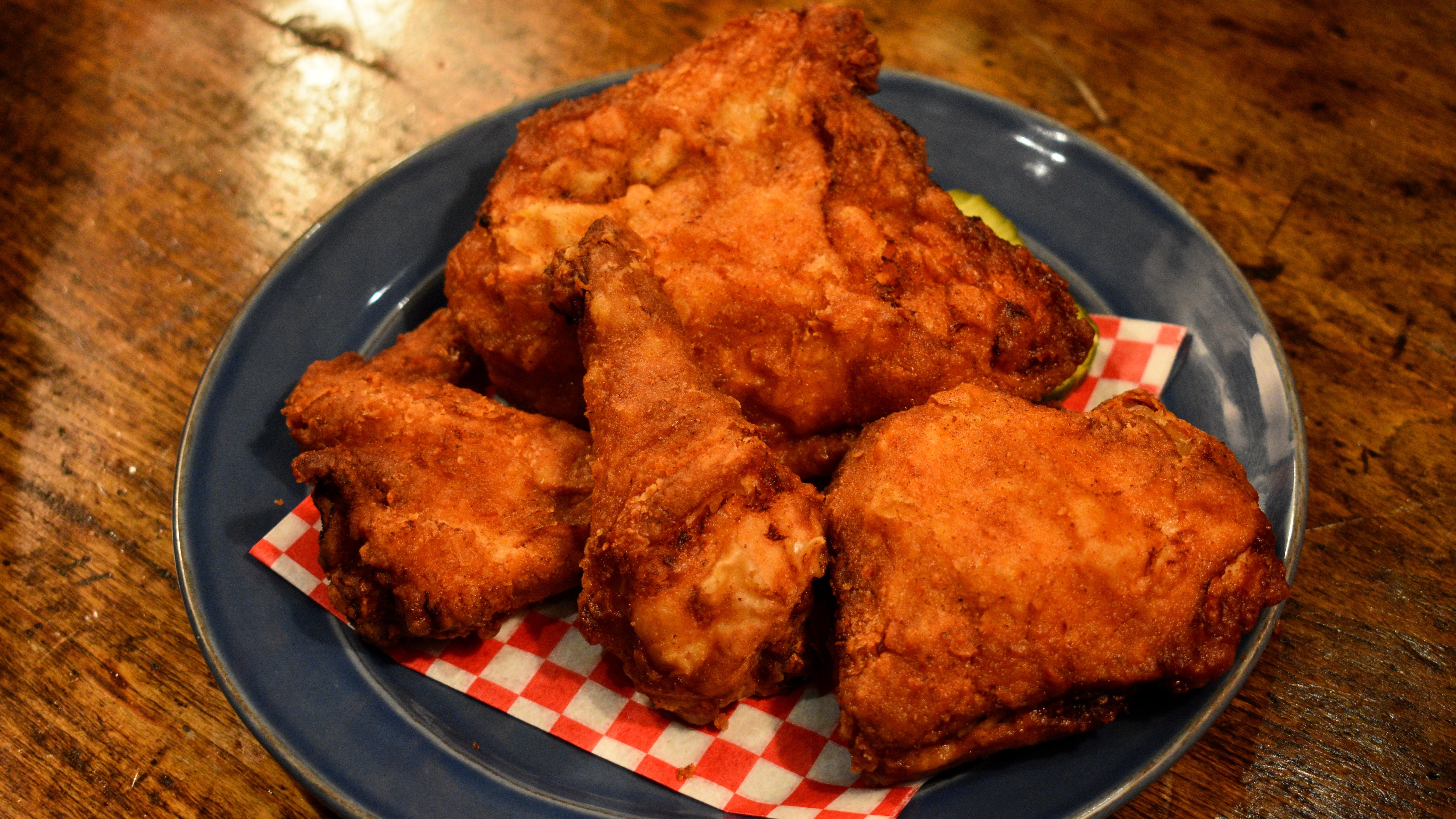Order 4pc Fried Chicken food online from District Melthouse store, Washington on bringmethat.com