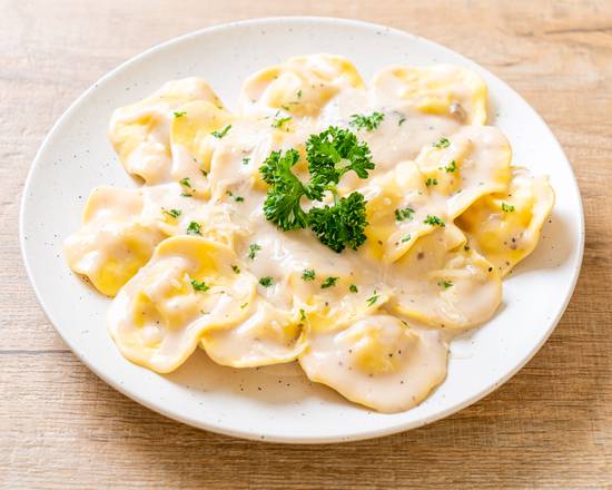 Order Cheese Ravioli food online from The Pasta Brothers store, Rancho Palos Verdes on bringmethat.com