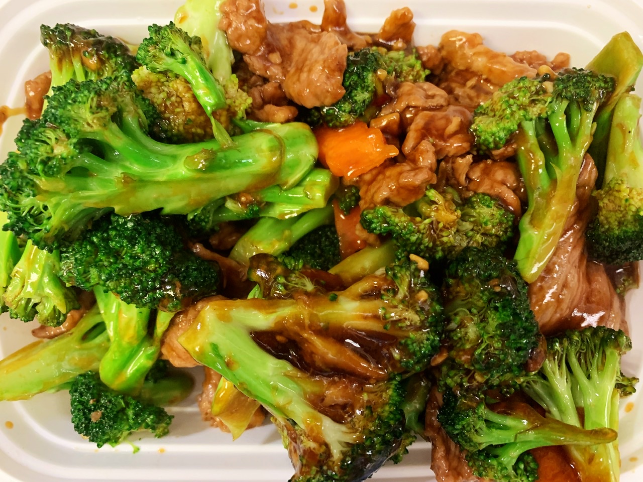 Order Beef with Broccoli food online from Dragon Inn store, Durham on bringmethat.com