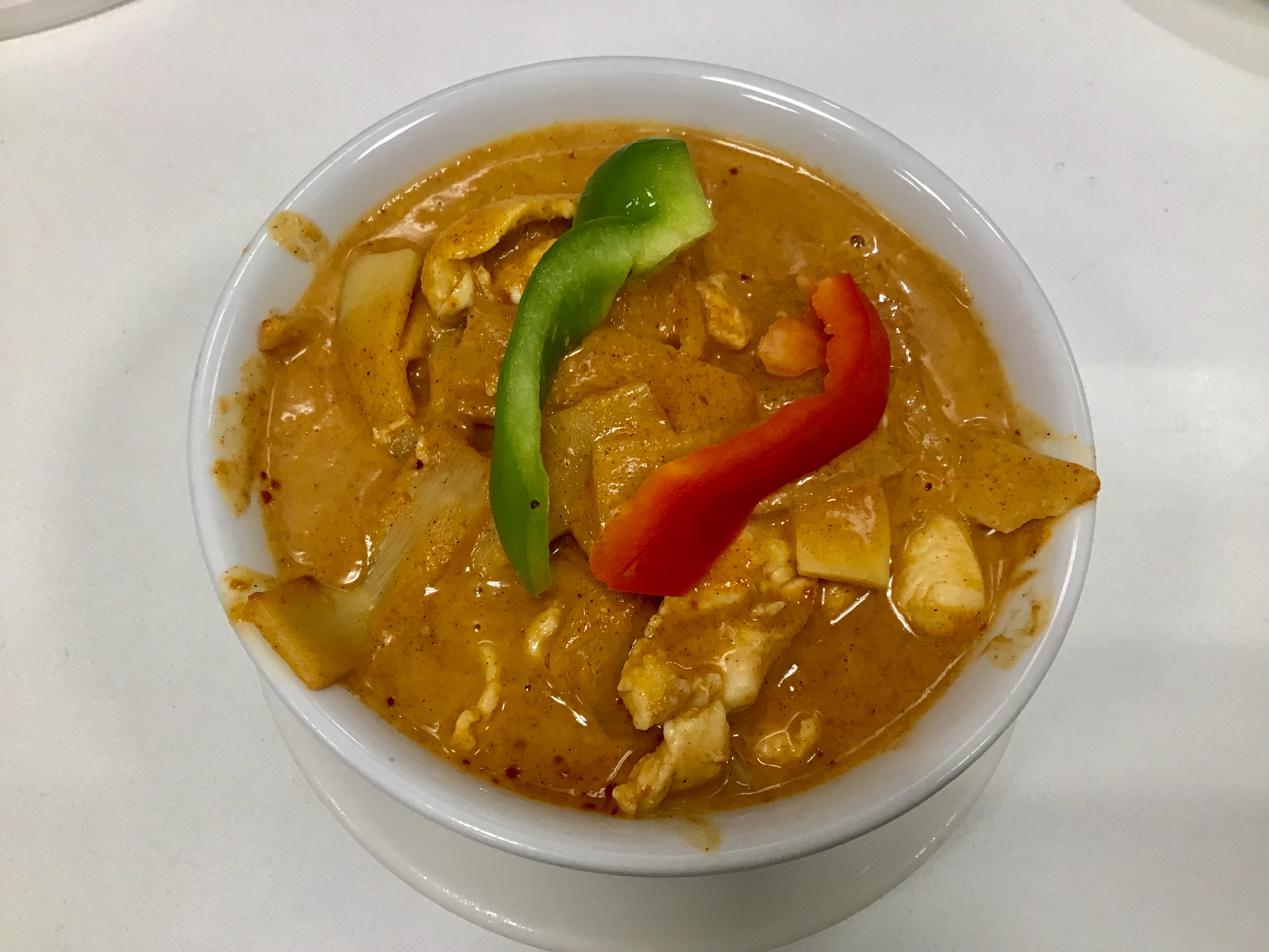 Order Red Curry food online from Fortune House Thai store, Lake Balboa on bringmethat.com