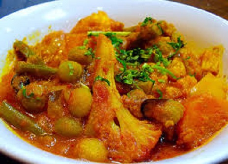 Order Fresh Veggie Curry with basmati rice food online from Great Himalayan Indian Cuisines store, Moore on bringmethat.com