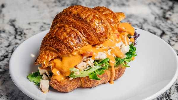 Order Chipotle Chicken Sandwich food online from Caffeine store, Lakewood on bringmethat.com