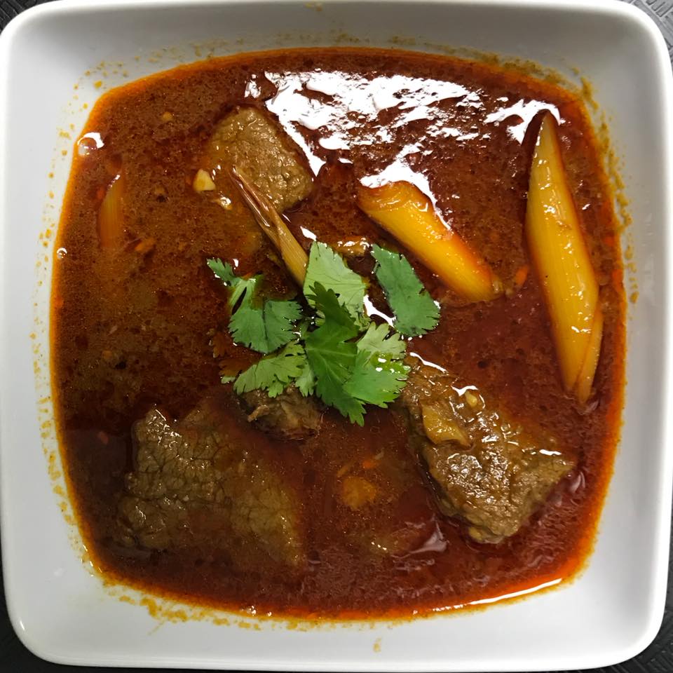 Order Beef Curry food online from Chokhlei Restaurant And Karaoke store, Indianapolis on bringmethat.com