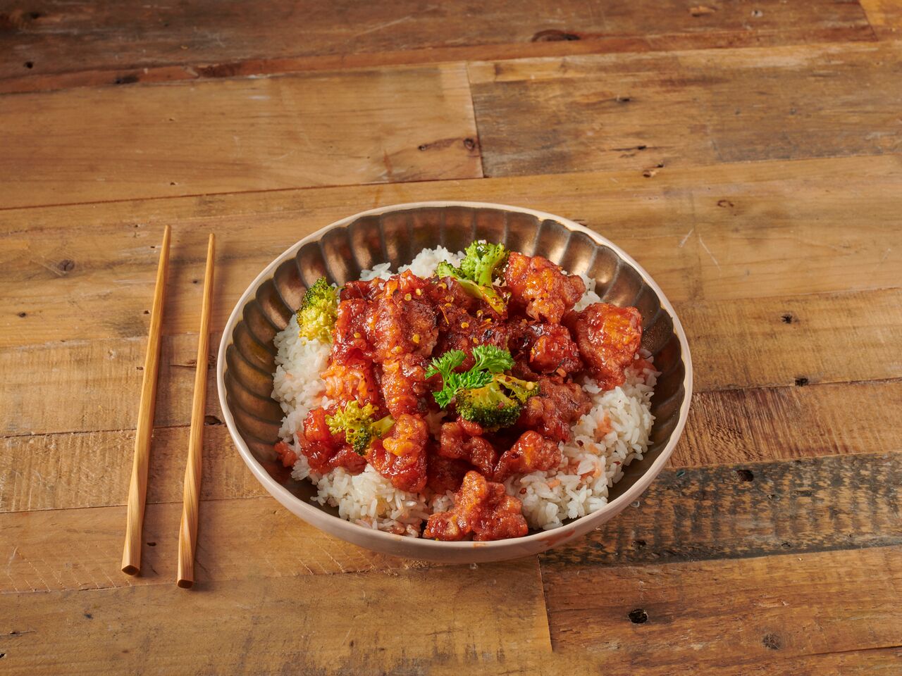 Order S9. General Tso's Chicken food online from Empire restaurant store, Brooklyn on bringmethat.com