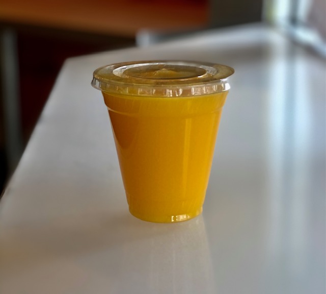 Order Fresh Orange Juice food online from Cafe 222 store, San Diego on bringmethat.com