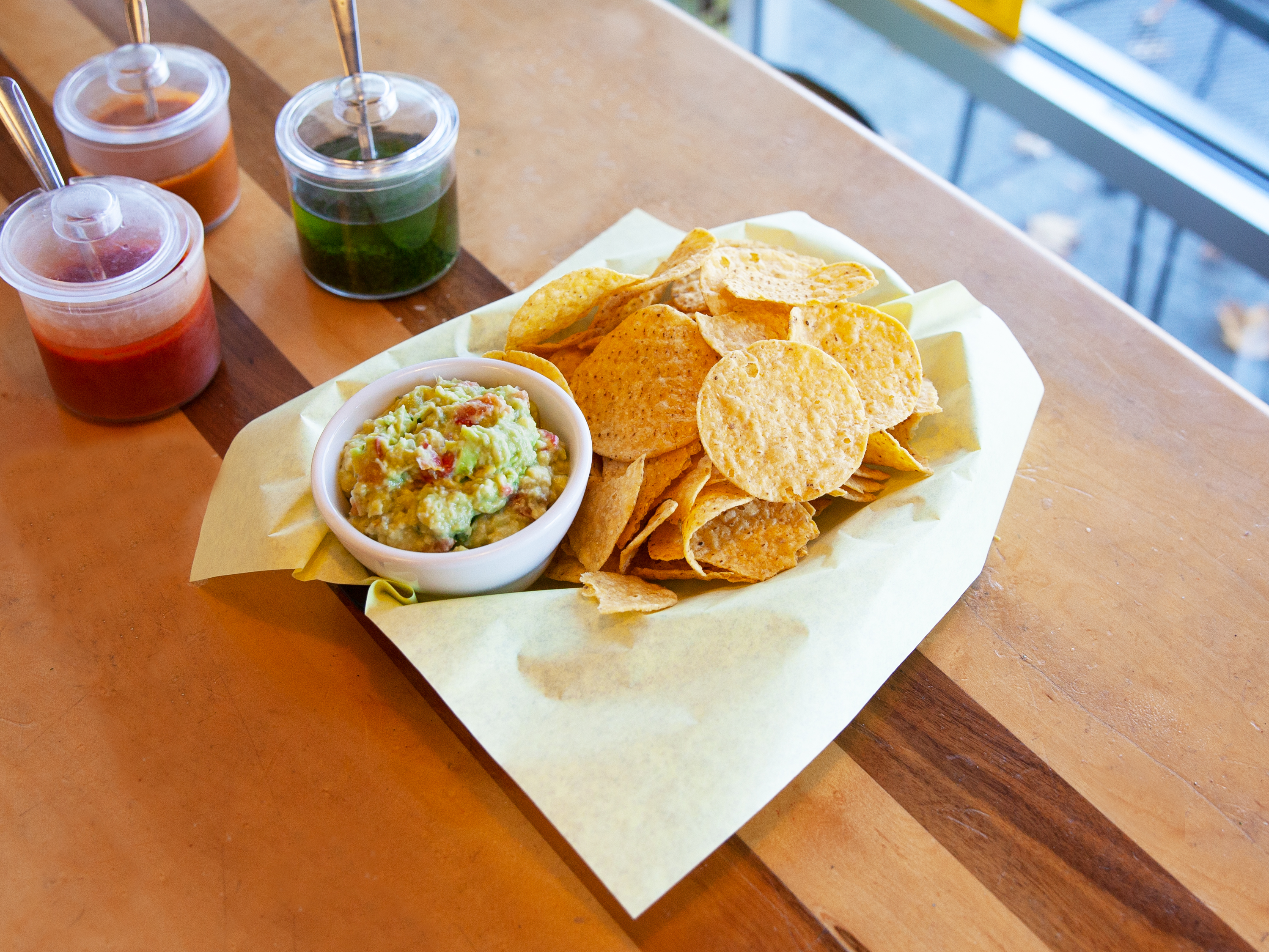 Order Guacamole and Chips food online from Casa Del Pollo store, Lake Oswego on bringmethat.com
