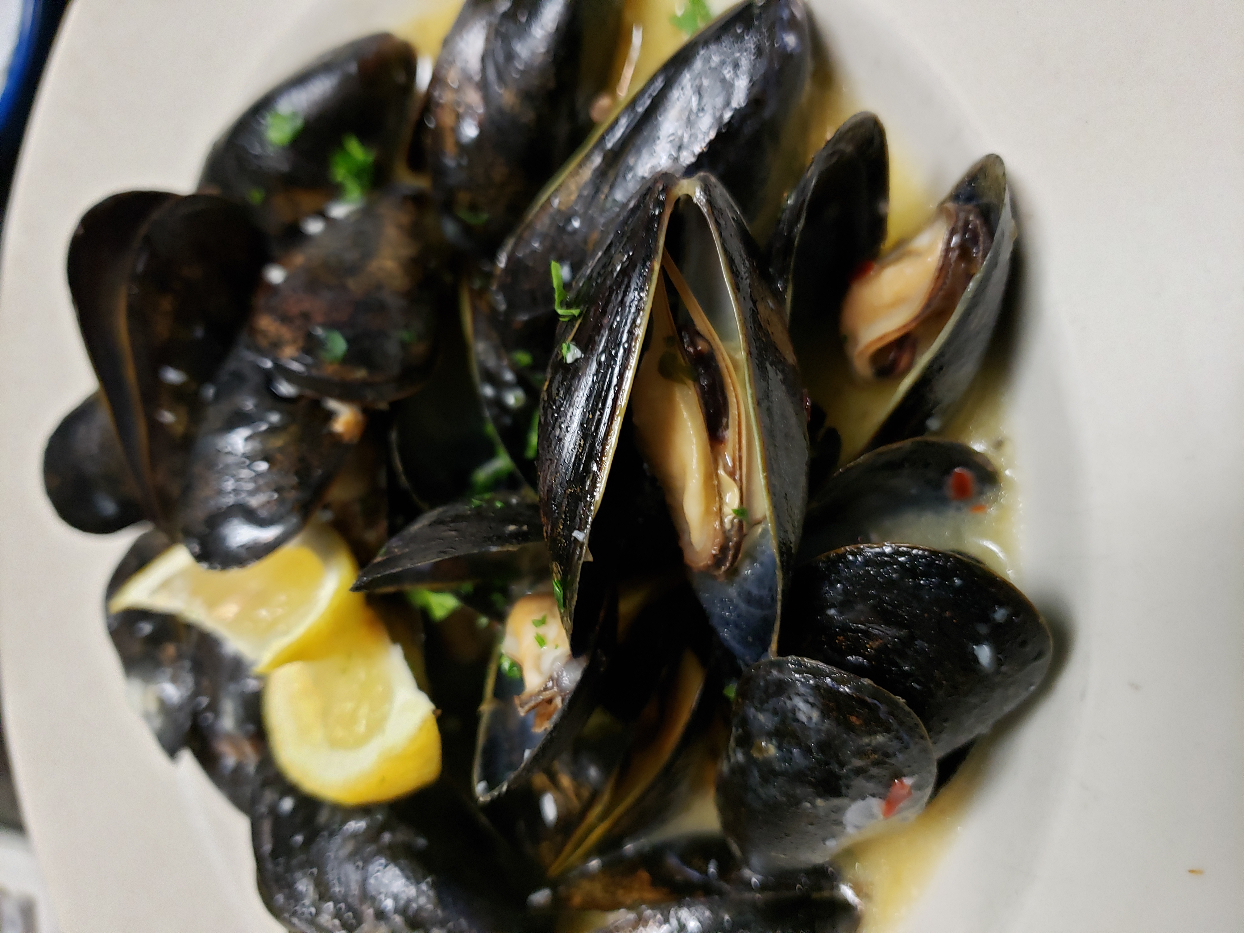 Order Fresh Steamed Mussels food online from Amiccis store, Baltimore on bringmethat.com