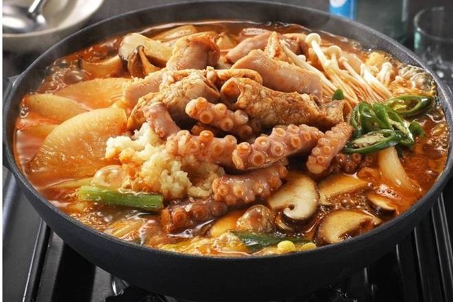 Order Octopus and Beef Small Intestine Hot Pot (2-3 Serving) 낙곱전골 food online from Tree Garden store, Houston on bringmethat.com