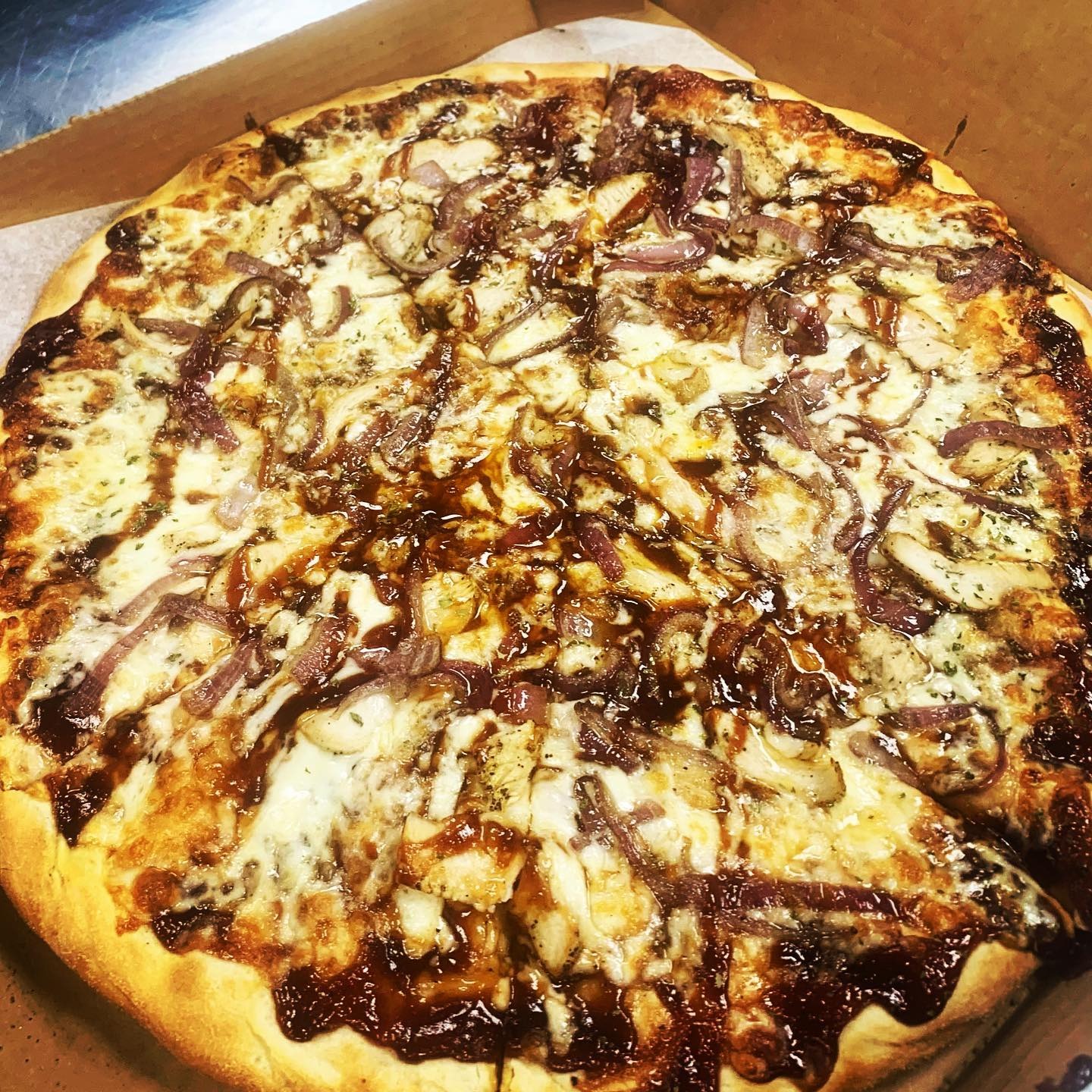 Order BBQ Chicken Pizza food online from Big Apple Pizza store, Port Saint Lucie on bringmethat.com