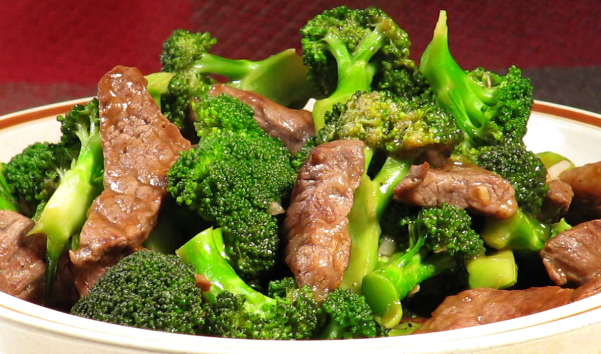 Order 92. Beef with Broccoli food online from Lian's Kitchen store, Garfield on bringmethat.com