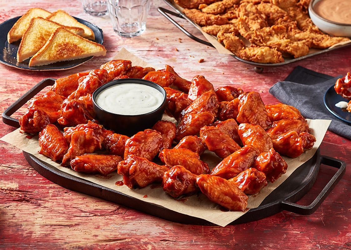 Order Traditional Wings Platter food online from Zaxby's store, Union City on bringmethat.com
