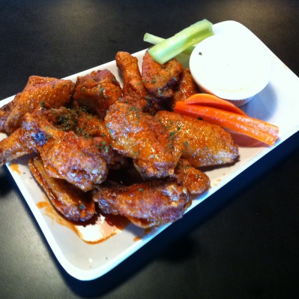 Order Wings food online from Brooklyn V's Pizza store, Gilbert on bringmethat.com