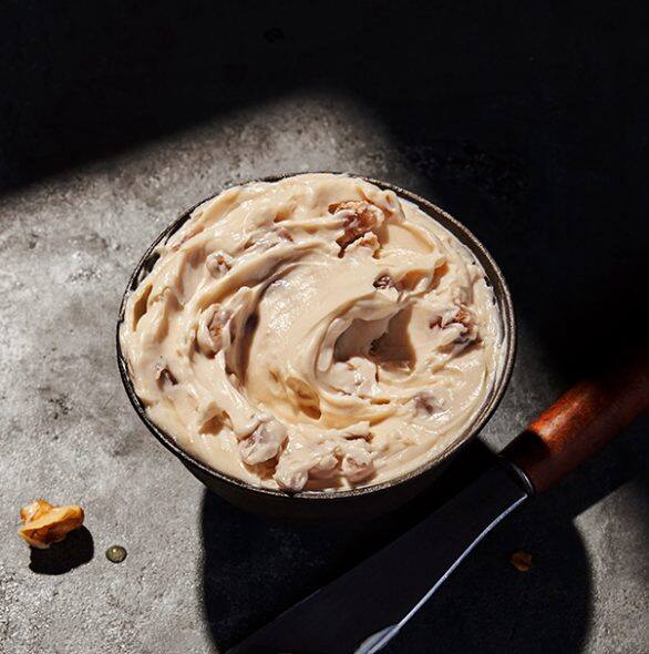 Order Reduced Fat Honey Walnut Cream Cheese food online from Panera store, Fort Mill on bringmethat.com