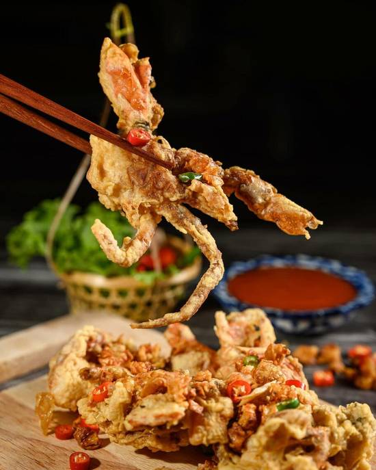 Order Soft Shell Crab Tempura food online from Style Sushi store, Union on bringmethat.com