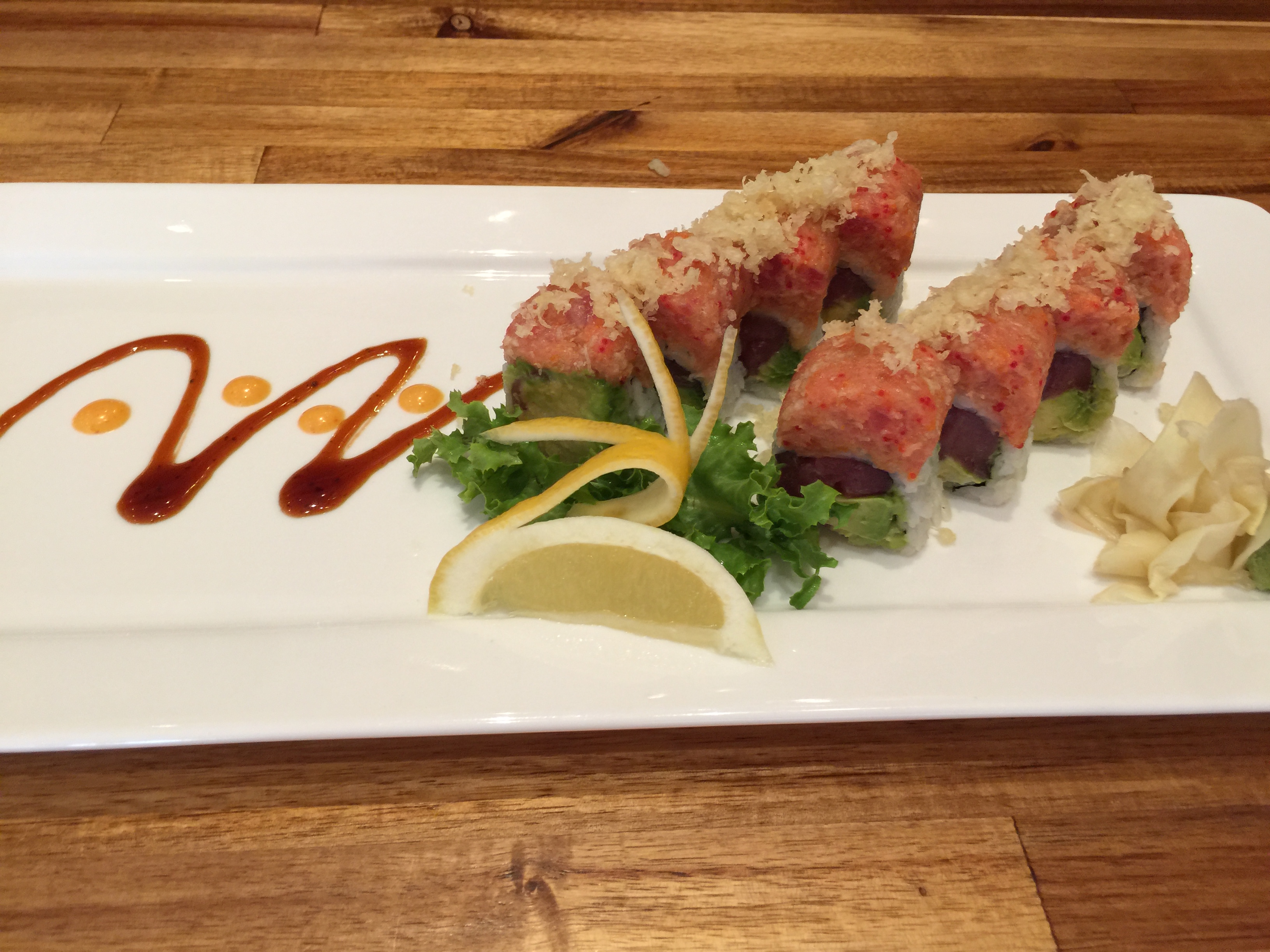 Order Tuna Lover's Roll food online from Kyushu Ramen store, Stamford on bringmethat.com