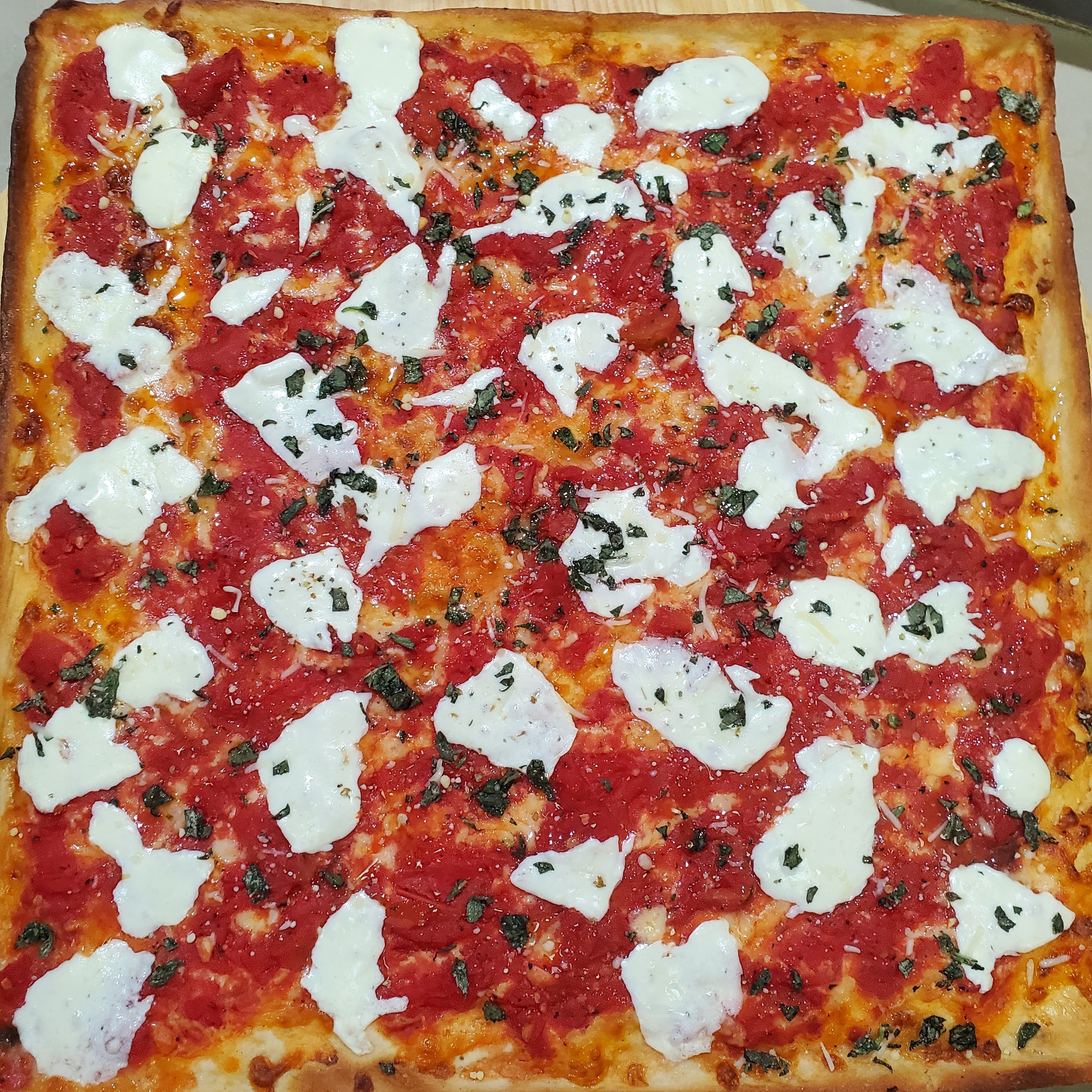 Order SquareThin Brooklyn Pie - Pizza food online from Marco's Pizza store, Pennington on bringmethat.com