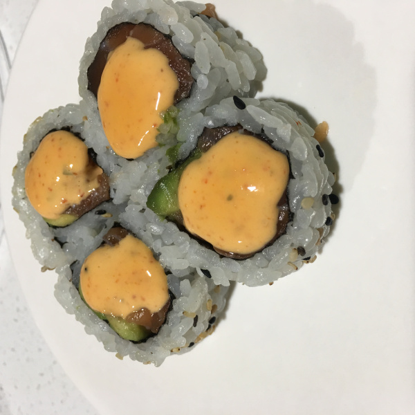 Order Spicy Salmon Roll food online from Sushi Myoga store, Happy Valley on bringmethat.com