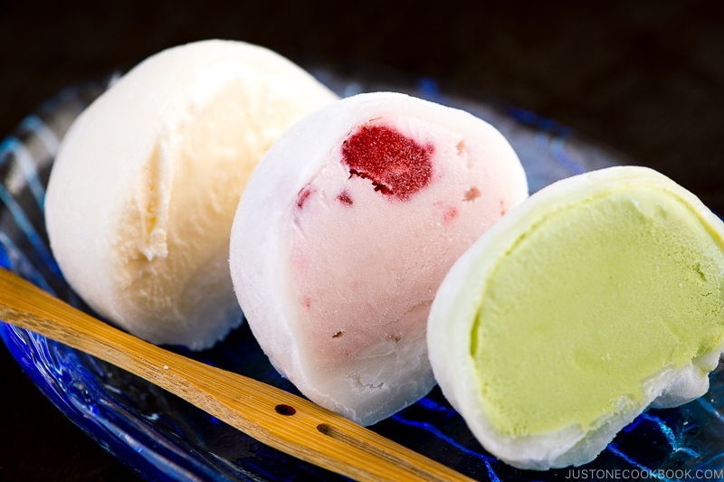 Order Mochi Ice Cream food online from Lotus 1 store, Astoria on bringmethat.com