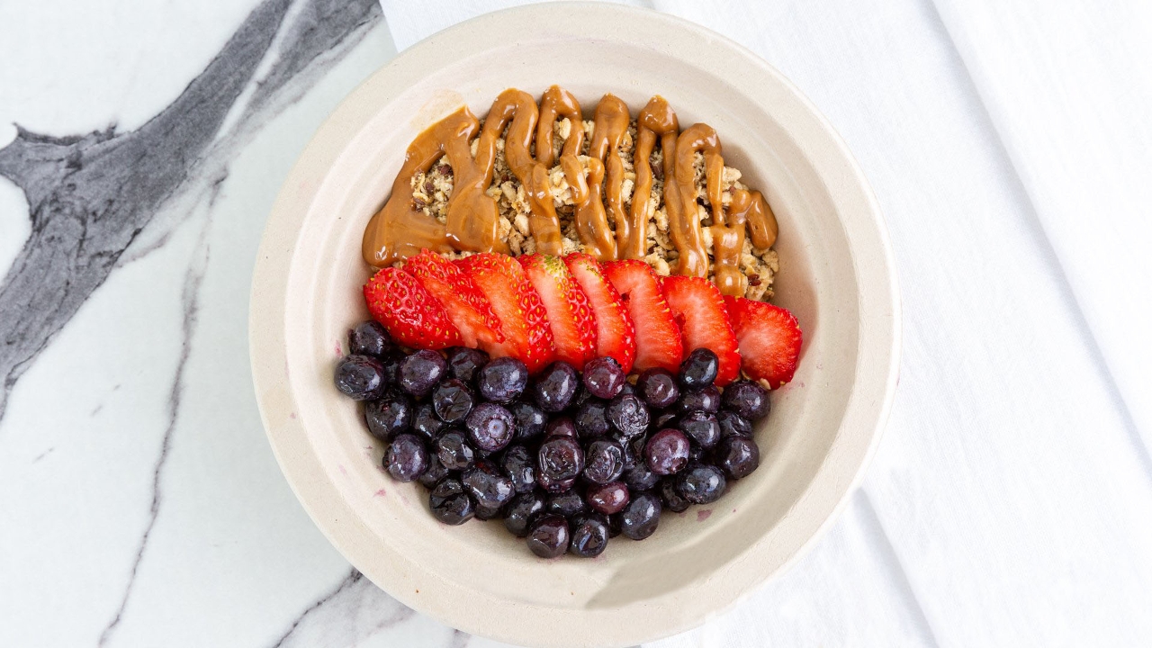 Order Berry Bowl food online from Bluetree Cafe store, Anaheim on bringmethat.com