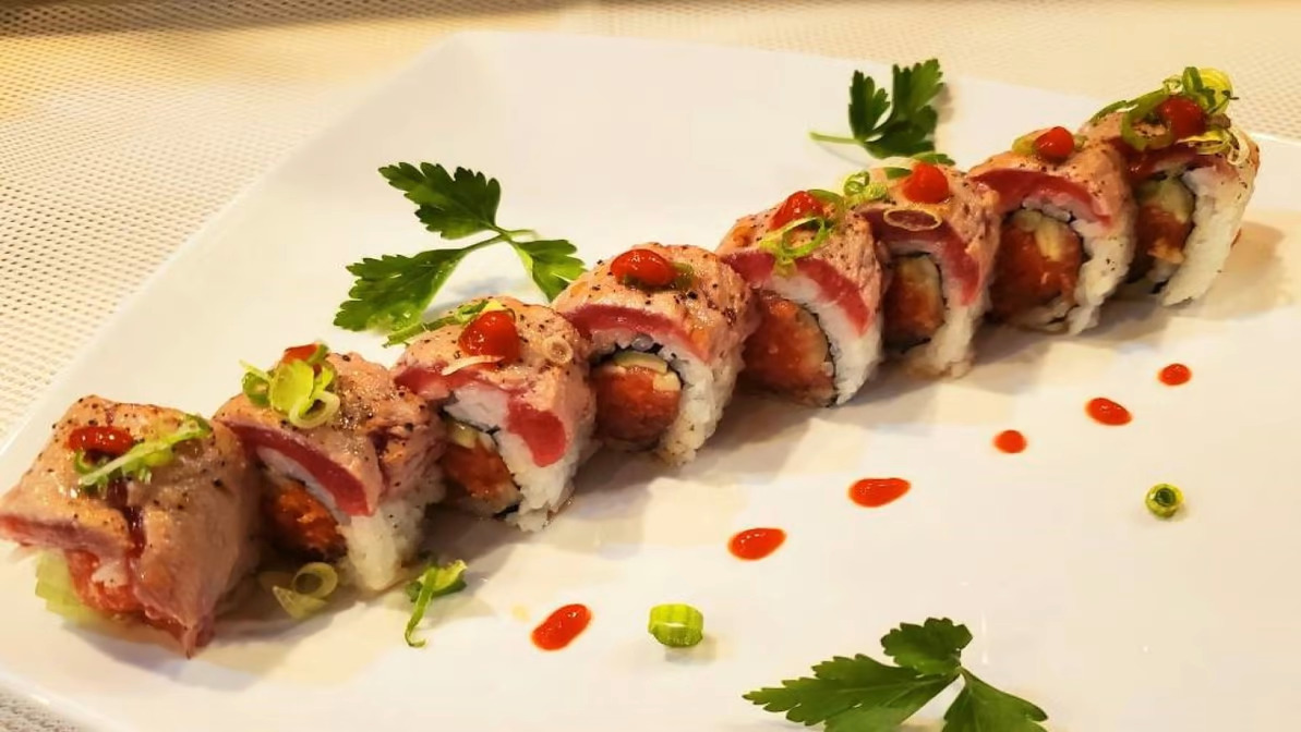 Order Tuna Lover Roll food online from Sushi Ajito store, Los Angeles on bringmethat.com