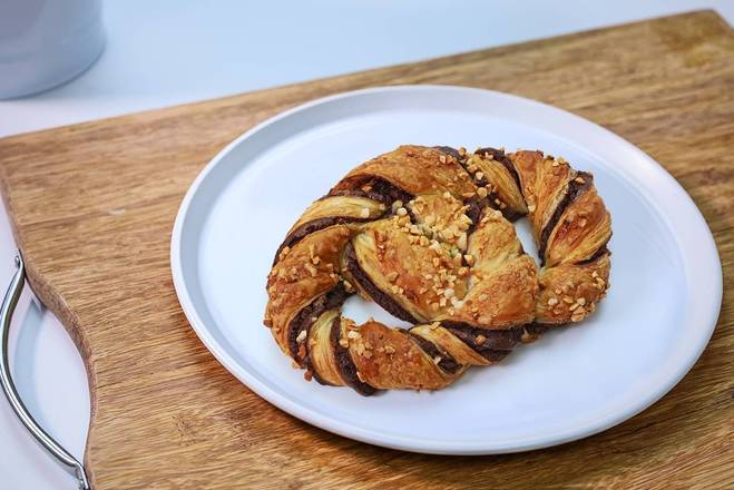 Order Chocolate Pretzel Pastry food online from Tous Les Jours store, Syracuse on bringmethat.com