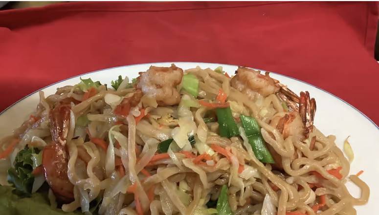 Order N6: Chow Mein food online from Noodle Palace store, Santa Rosa on bringmethat.com