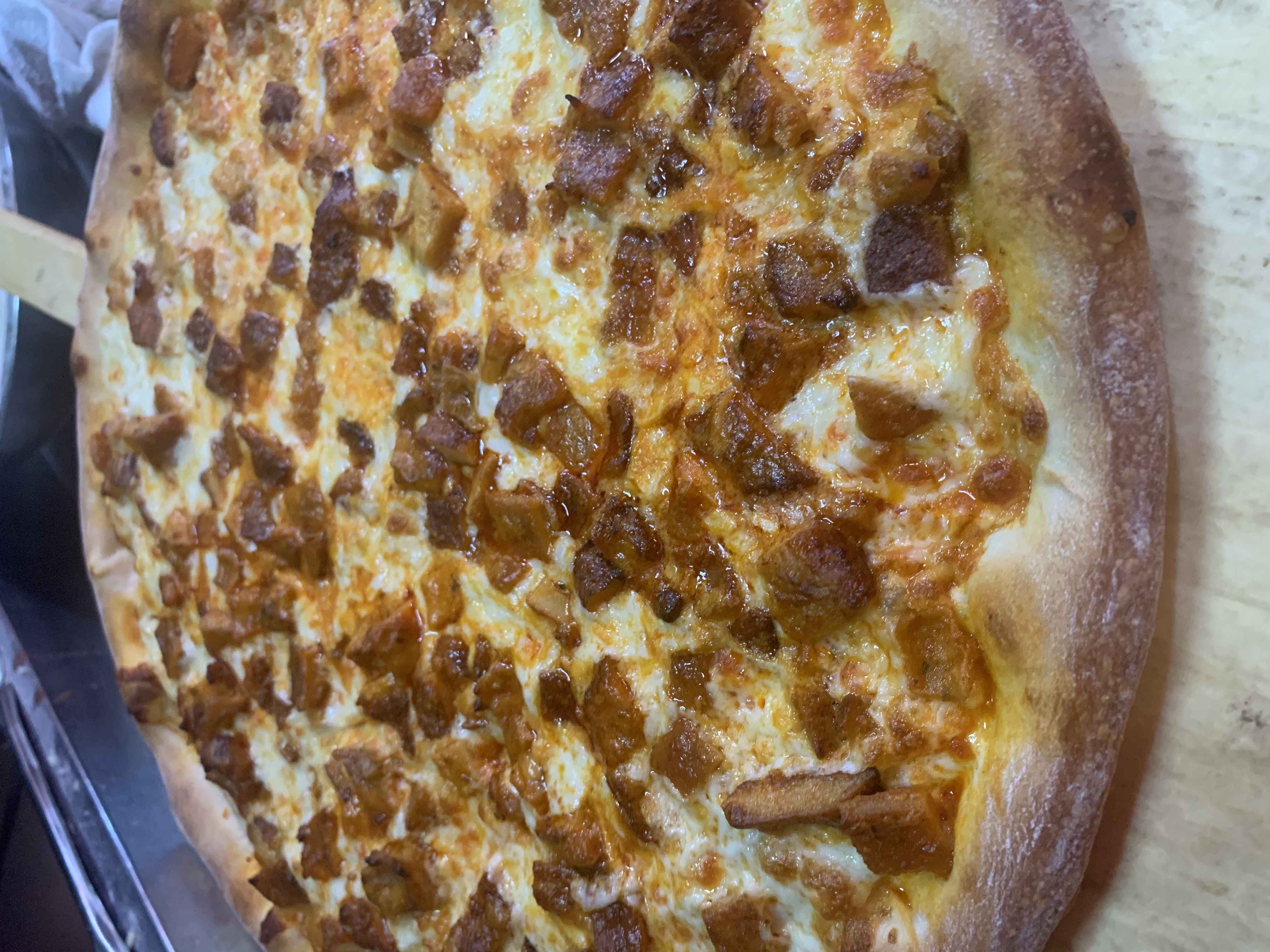 Order Buffalo Chicken Pizza food online from Taste of Italy Pizza store, Corona on bringmethat.com