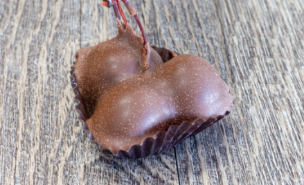 Order Dipped Cherries food online from Rocky Mountain Chocolate Factory store, Terrell on bringmethat.com