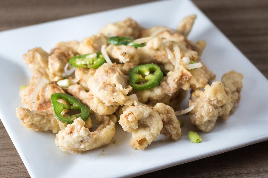 Order Salt 'n Pepper Chicken food online from Golden Dragon store, Elk Grove on bringmethat.com