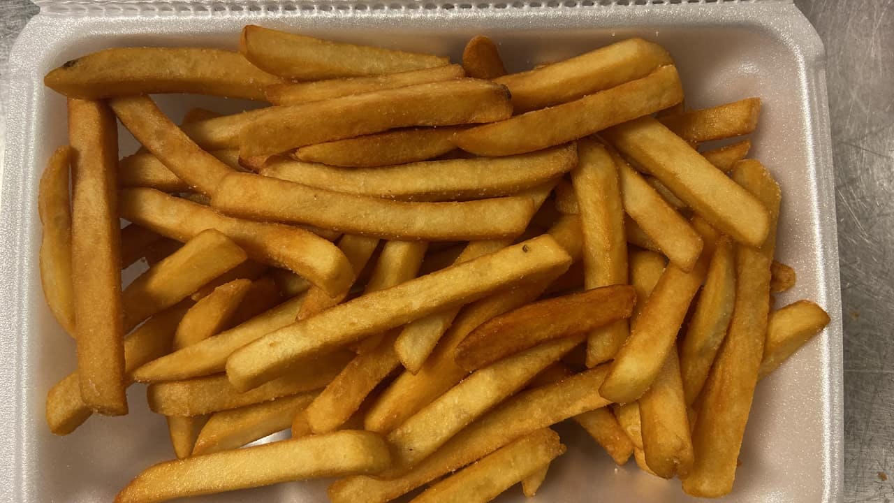Order French Fries - Appetizer food online from Villa Pizzeria store, Exeter on bringmethat.com