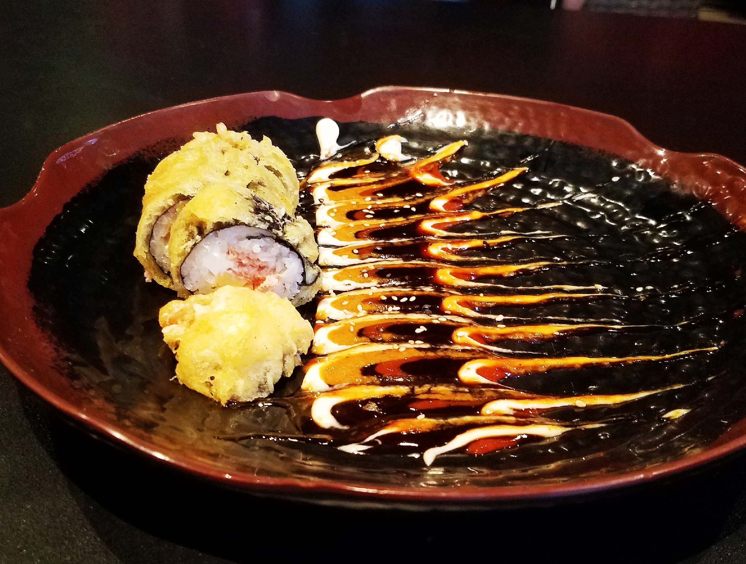 Order Volcano Roll food online from Sakebomber Sushi & Grill store, Tempe on bringmethat.com