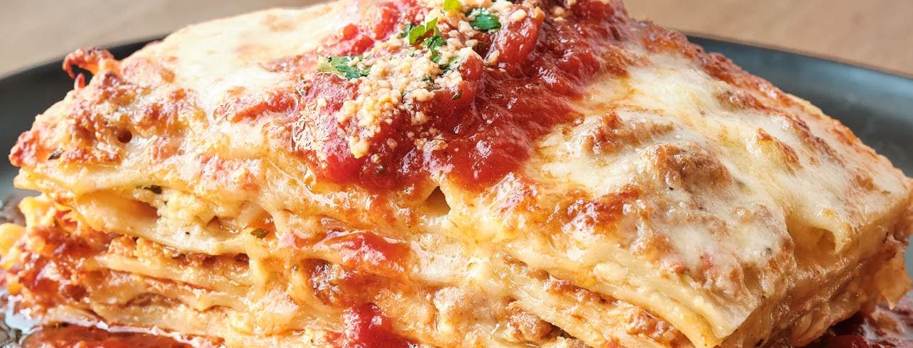 Order Nava Lasagna - Pasta food online from La Cucina Di Nava store, Teaneck on bringmethat.com